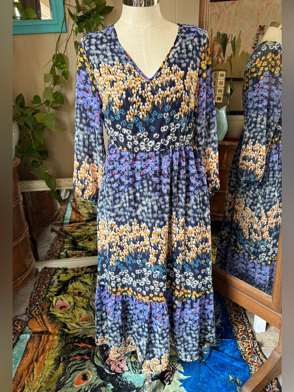 BloomChic Navy Multi Floral V-Neck Maxi Dress, size 10